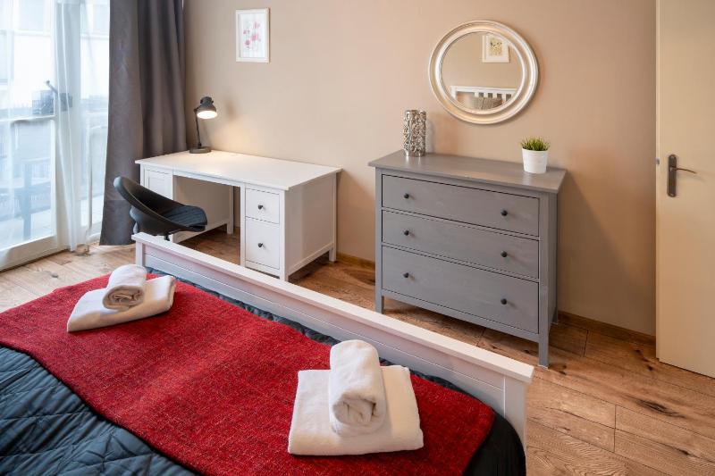 New Town - Apple Apartments - image 8