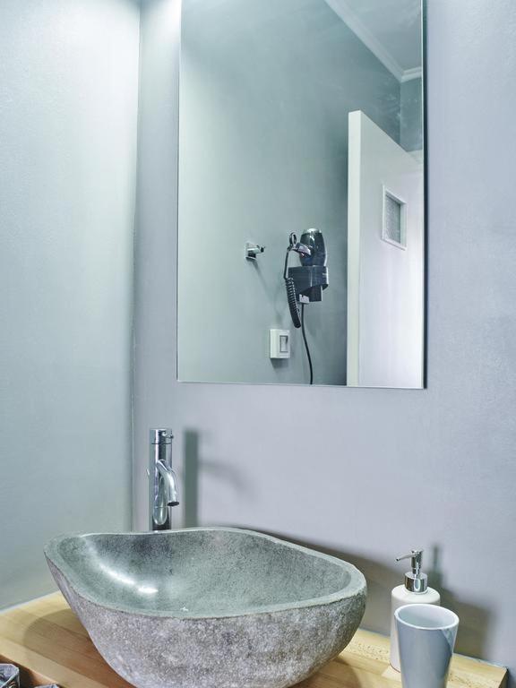 Double Room with Balcony image 1