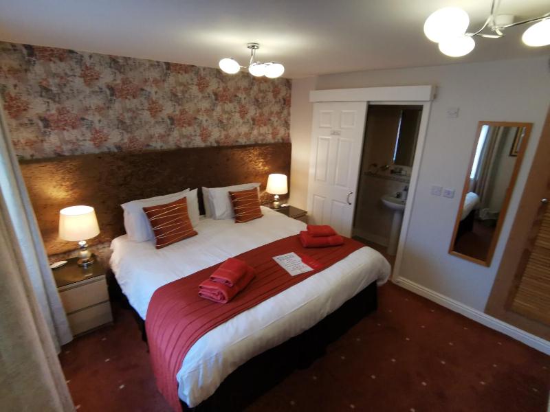 THE QUORN HOTEL - image 25