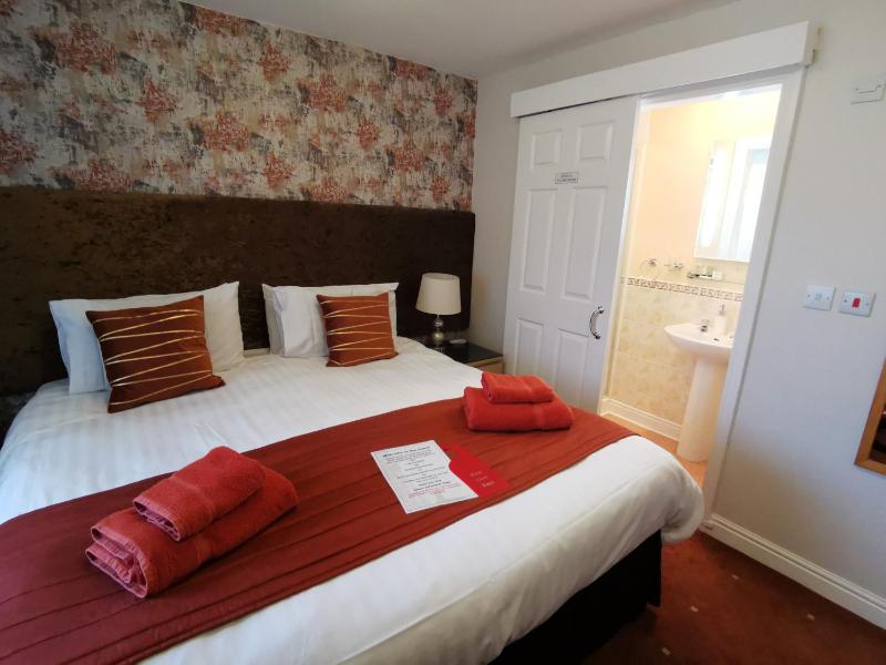 THE QUORN HOTEL - image 40