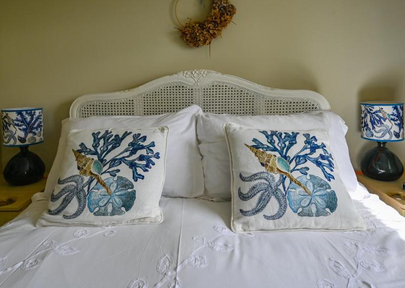 Double Room image 3