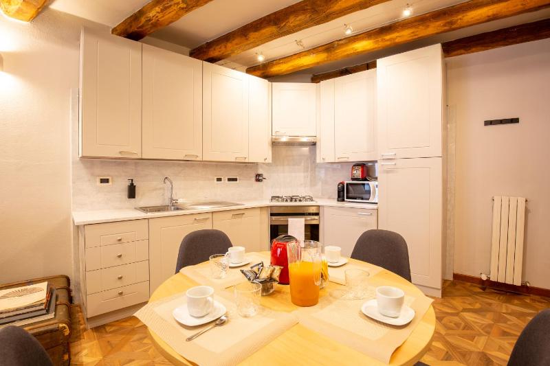 Apartment with Balcony image 4