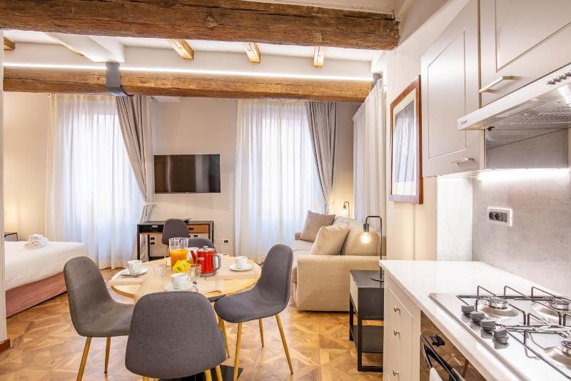 Superior Studio image 3