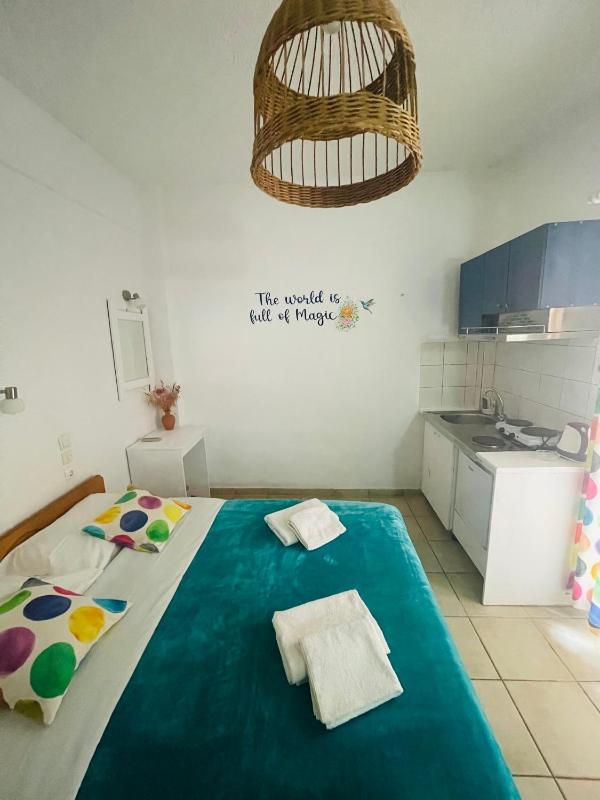 Studio (2 Adults) image 1