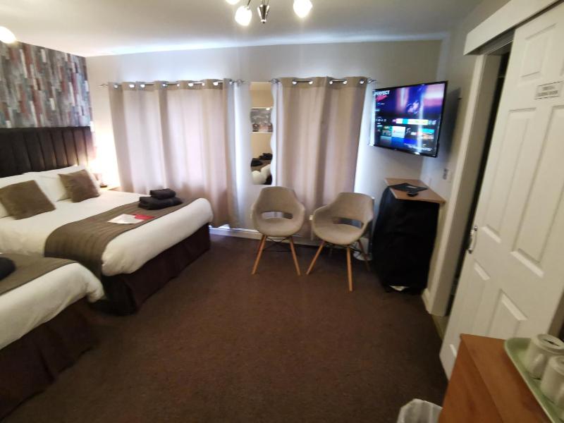 THE QUORN HOTEL - image 43