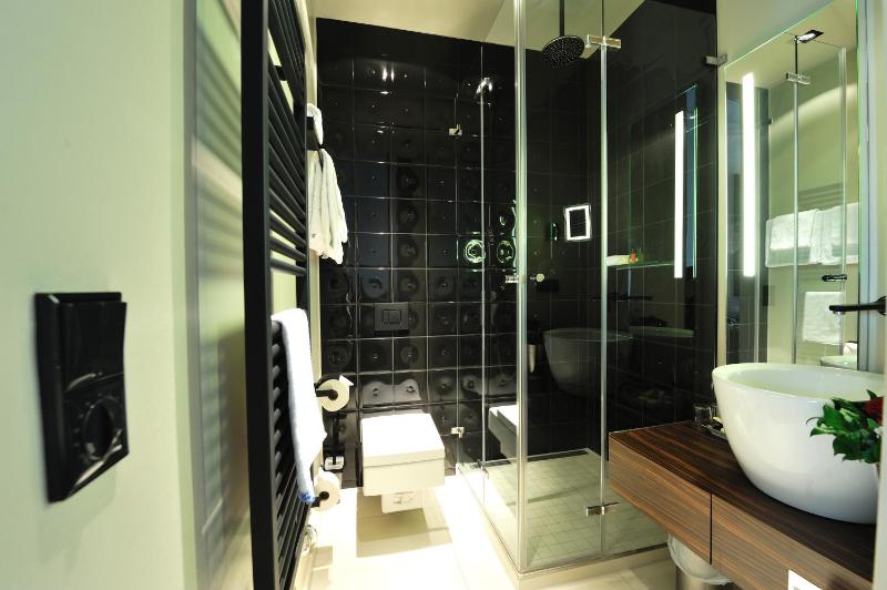 Superior Double Room image 2