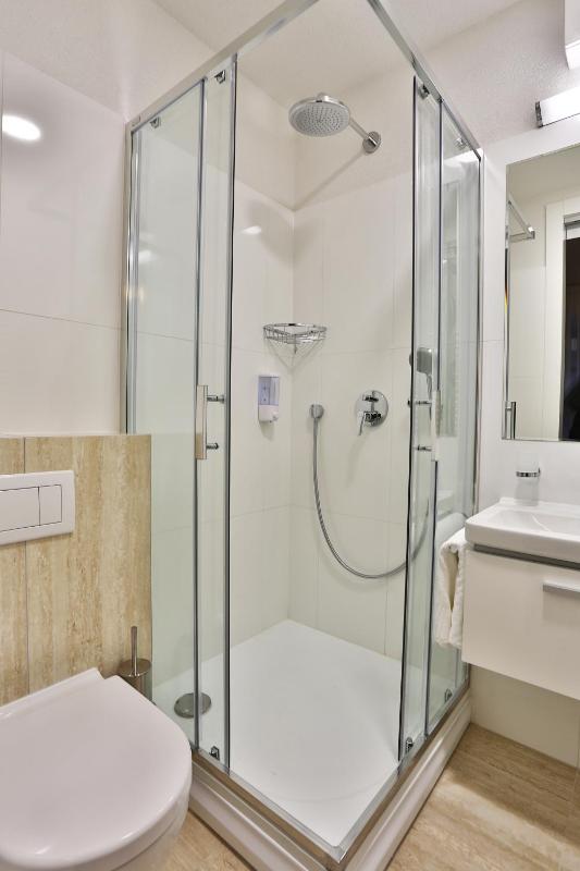 Deluxe Apartment 22 image 3