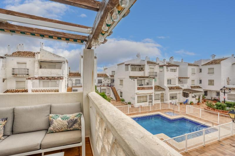 La Duquesa apt with pool by Costarentals - Ref M8 - image 16