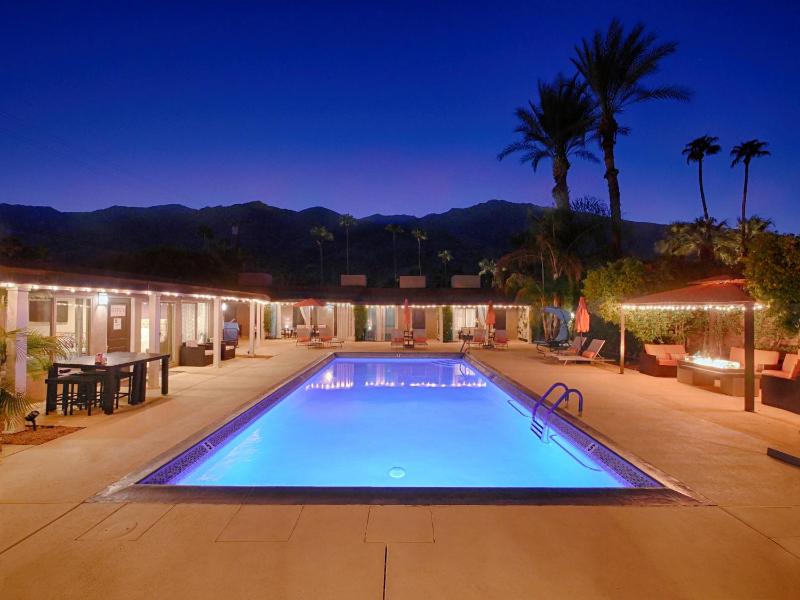 Little Paradise Hotel - image 15