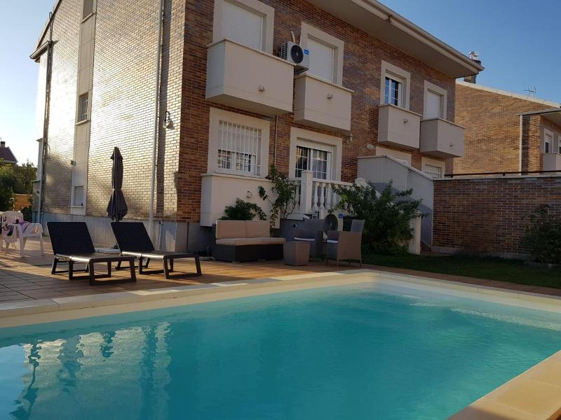 Villa with Garden View image 1