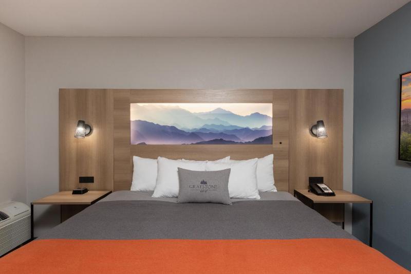 King Room with Roll-In Shower - Disability Access/Non Smoking image 2