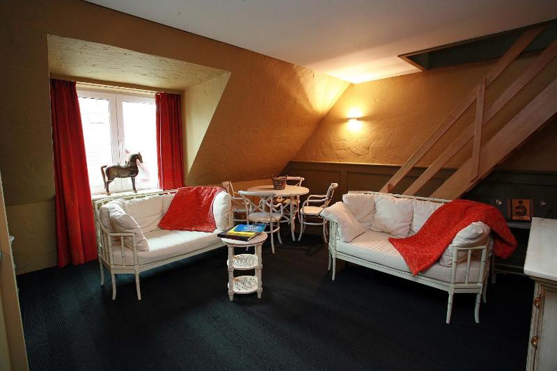 Deluxe Suite image 3
