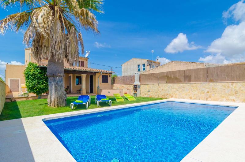 Three-Bedroom Villa image 3
