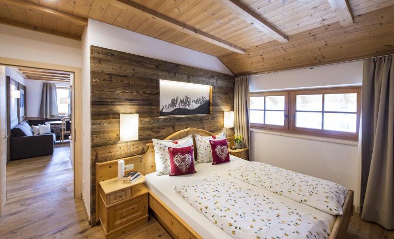 One-Bedroom Apartment with Balcony image 1