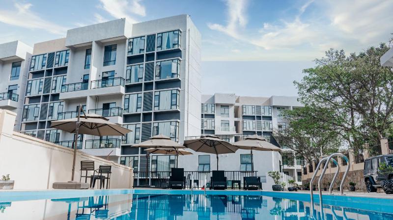 Elizabeth Golf Apartment by Link - image 12