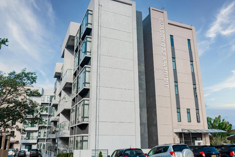 Elizabeth Golf Apartment by Link - image 13