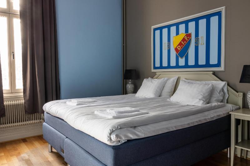 Quadruple Room image 3