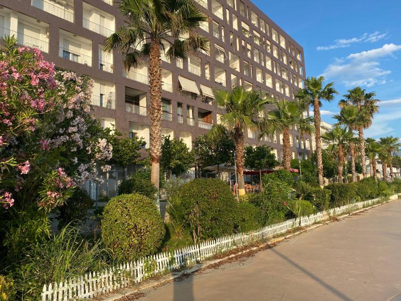Merville Apartment 6 - image 15