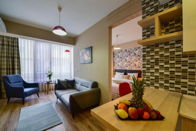 Standard Double Room image 2