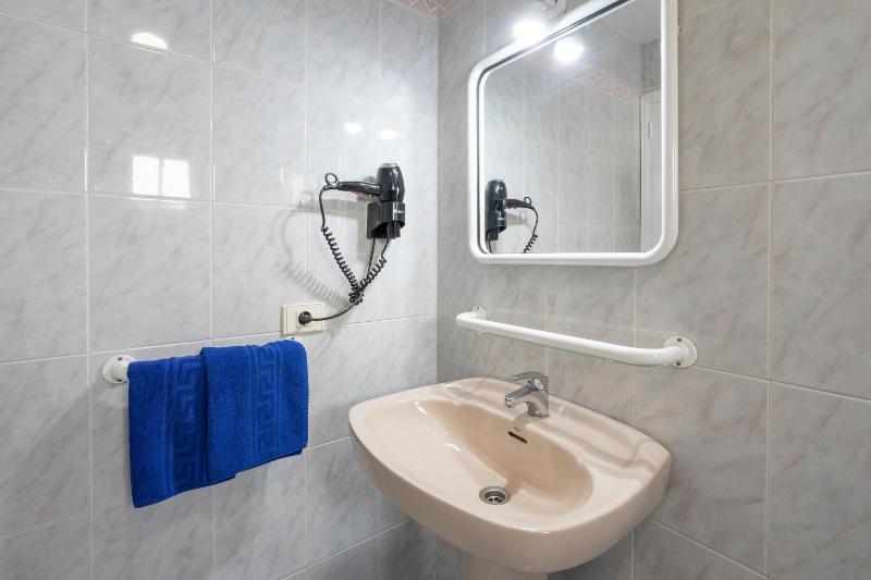 One-Bedroom Apartment (2 Adults) image 4