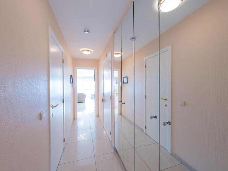 Apartment on the 5th floor with sea view - image 22
