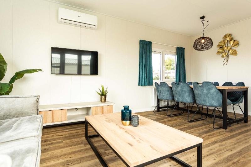 Two-Bedroom Chalet - Module Flat image 2