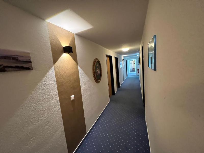 Standard Double Room image 3