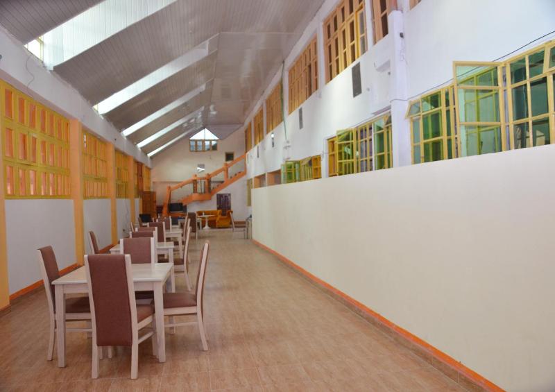 Sunset Oak Hotel - image 8