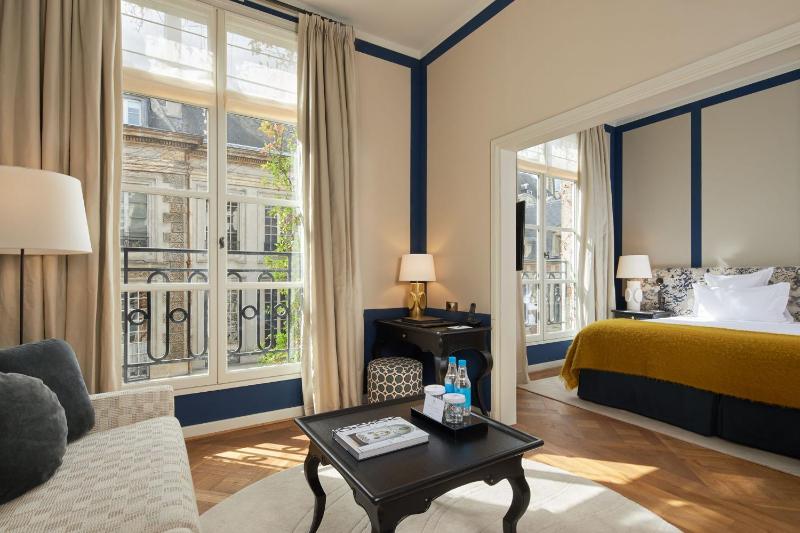 Superior Junior Suite image 1