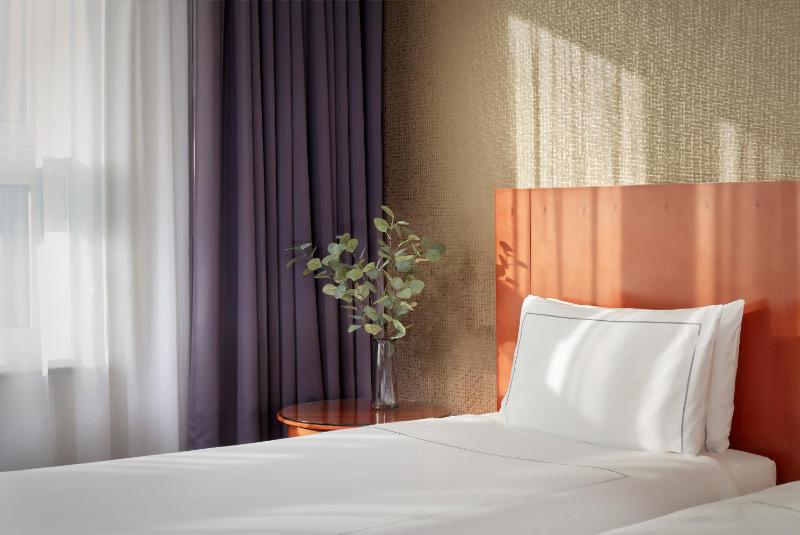 Superior Twin Room image 2