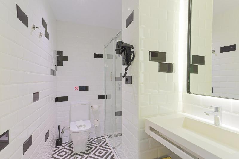 Madeinterranea Suites - image 19