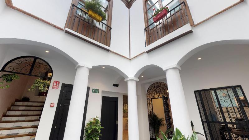 Madeinterranea Suites - image 10