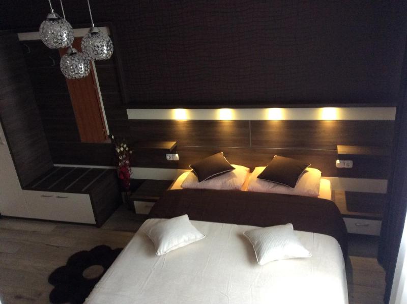 Superior Double Room with Patio image 2