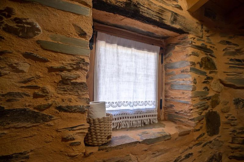 Double Room with Terrace image 4