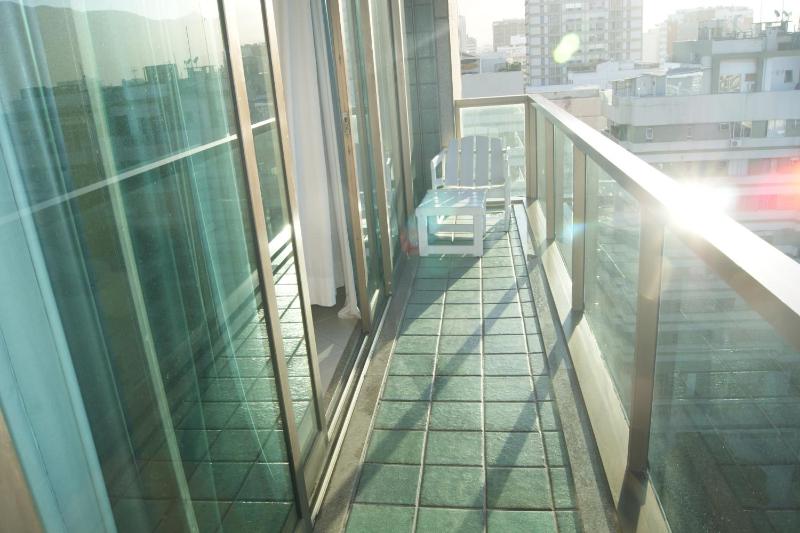 TIFFANYS IPANEMA FLATs BK - image 13