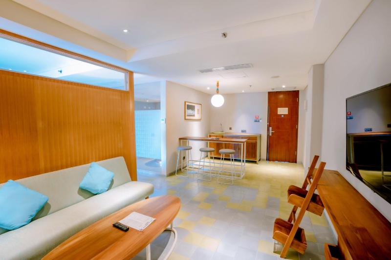 Tijili Hotel Seminyak - image 47
