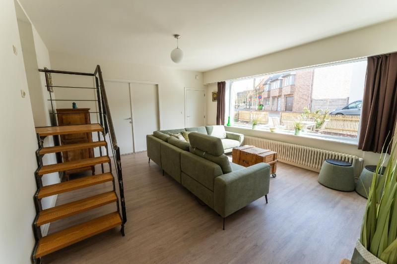 Deluxe Family Room image 1