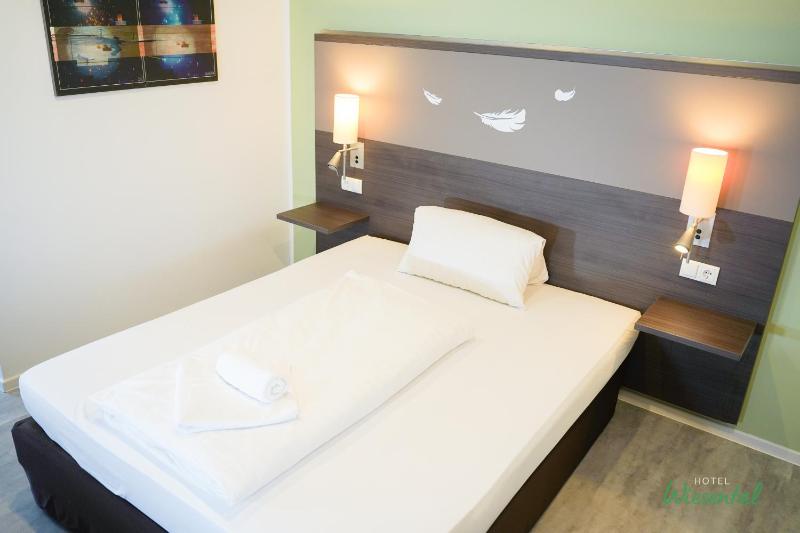 Single Room image 3
