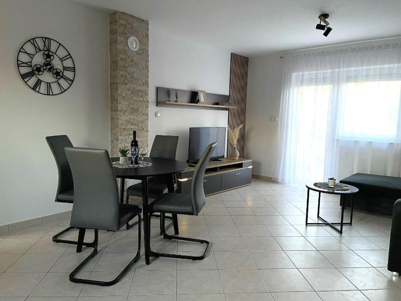 Apartments Elvira - image 3