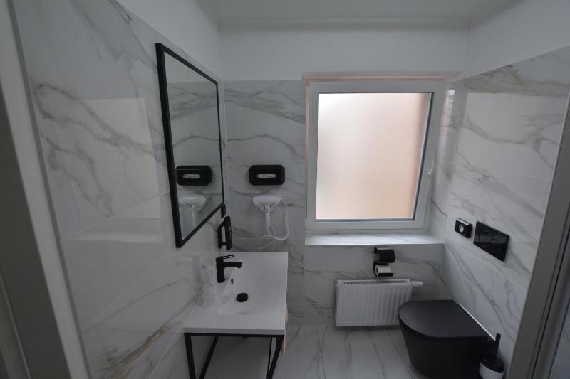 Triple Room image 2