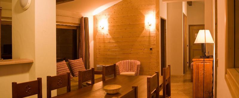 Four-Bedroom Apartment with Loggia (11 People) image 2