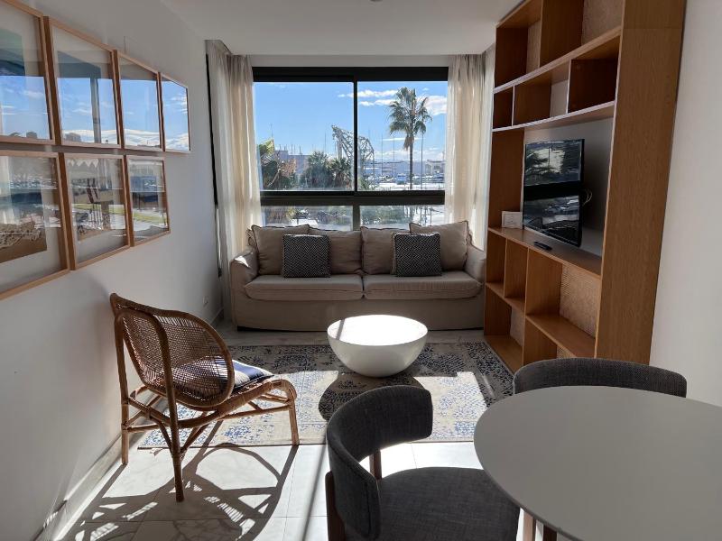 One-Bedroom Apartment image 1