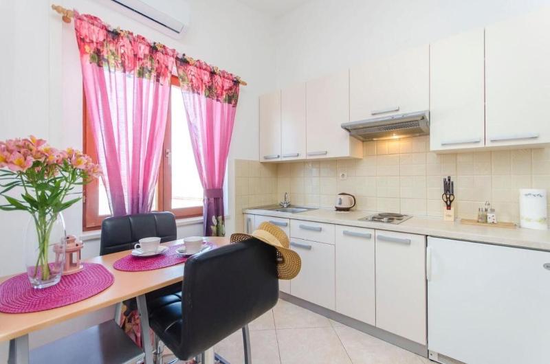 Apartment Marija - image 9