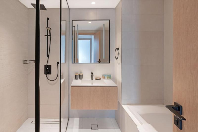 Allsopp & Allsopp - Full Burj Khalifa View 2-Bedroom Apartment in Marquise Square Business Bay - image 2