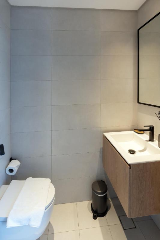 Allsopp & Allsopp - Full Burj Khalifa View 2-Bedroom Apartment in Marquise Square Business Bay - image 15