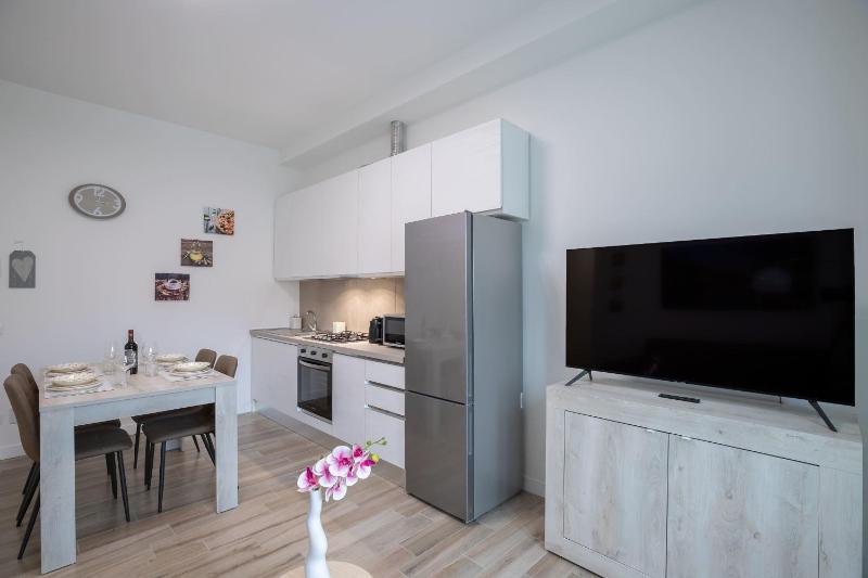 Santacroce lovely apartment in Florence - image 12