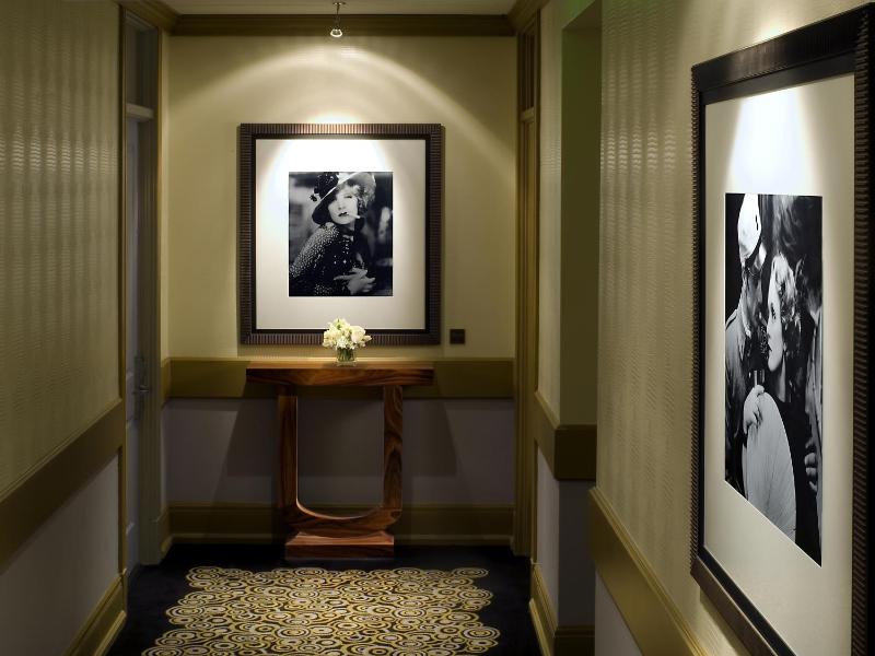 Hotel DeLuxe - image 23