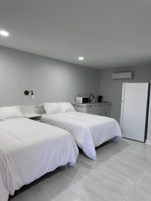 Deluxe Double Room image 1