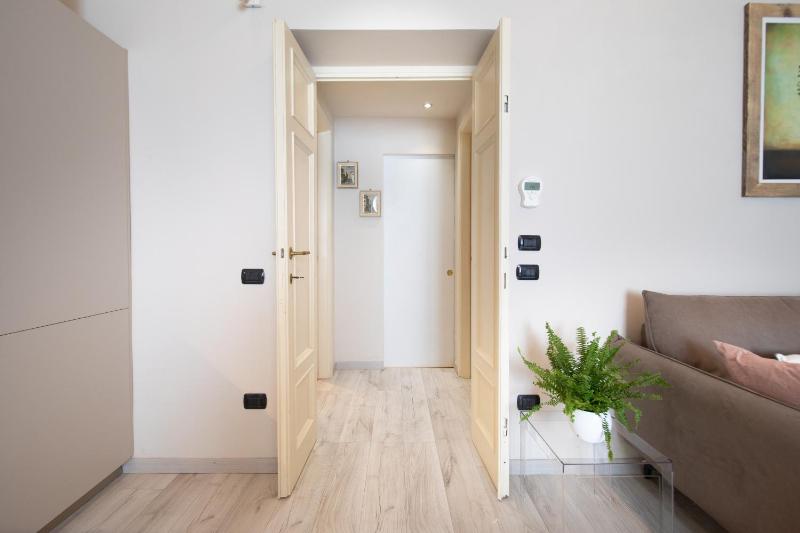 Venus Luxury Apartment in Center Town - image 7