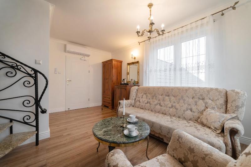 Suite with Sea View image 3